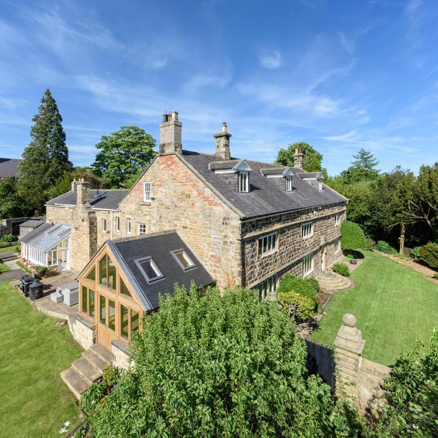 10 Bed Stunning House In Village, With Hot Tub Ovingham Exterior photo