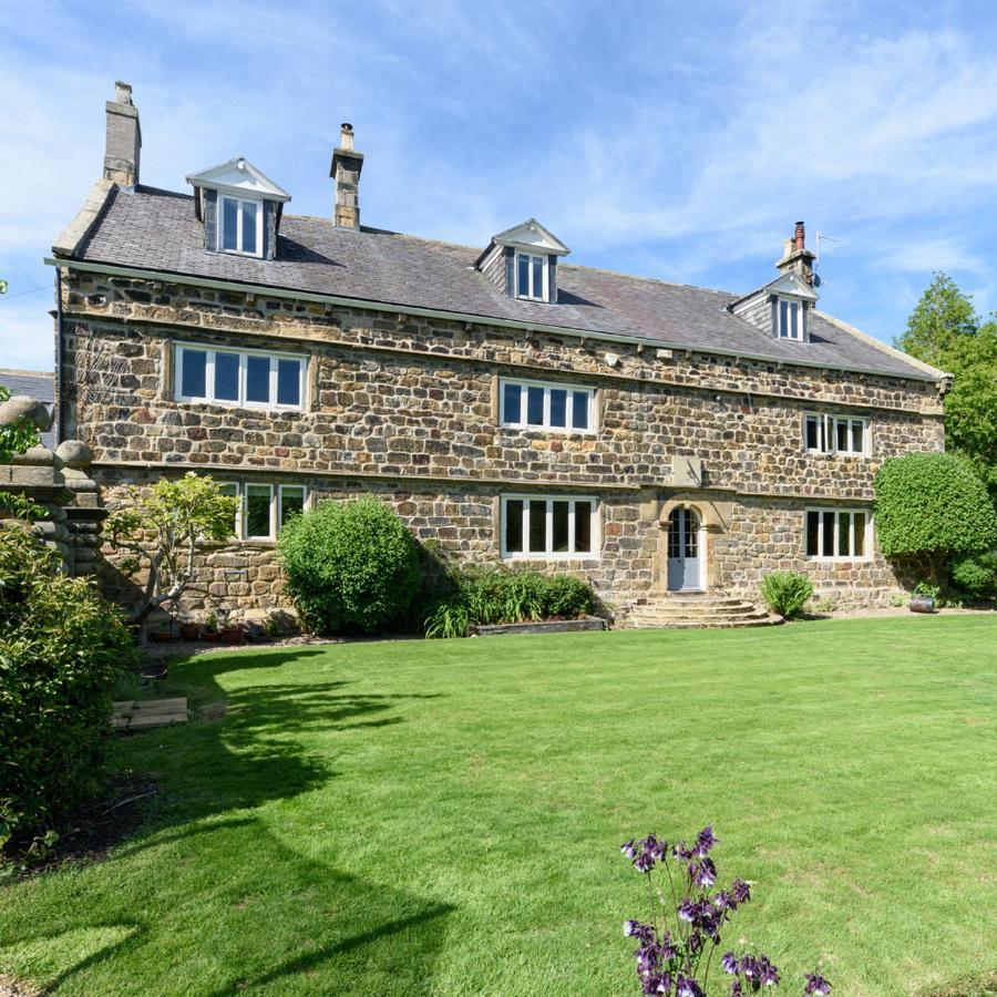 10 Bed Stunning House In Village, With Hot Tub Ovingham Exterior photo