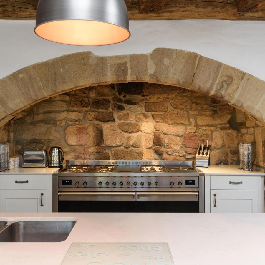 10 Bed Stunning House In Village, With Hot Tub Ovingham Exterior photo