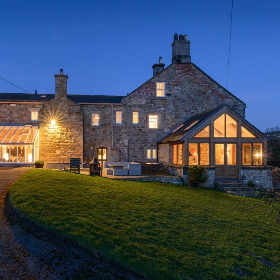 10 Bed Stunning House In Village, With Hot Tub Ovingham Exterior photo