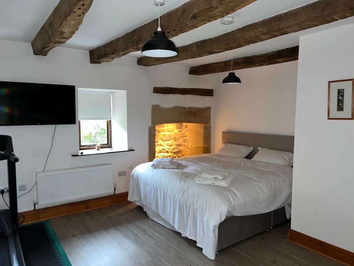 10 Bed Stunning House In Village, With Hot Tub Ovingham Exterior photo