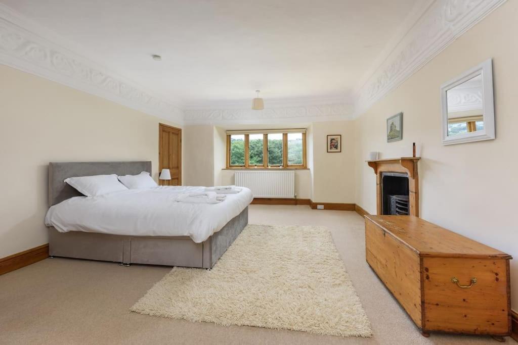 10 Bed Stunning House In Village, With Hot Tub Ovingham Exterior photo
