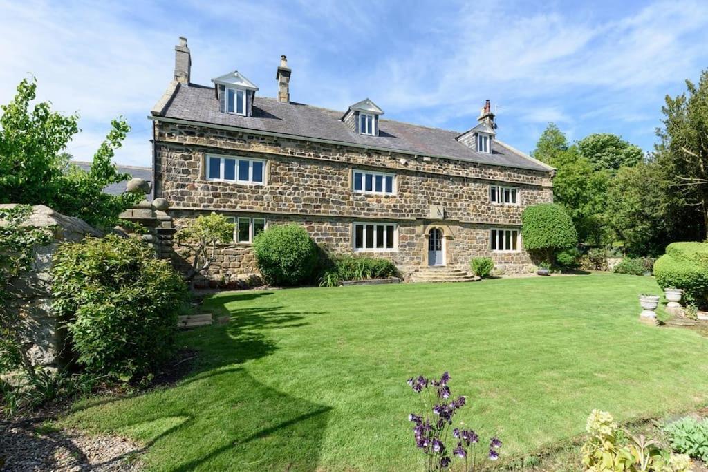 10 Bed Stunning House In Village, With Hot Tub Ovingham Exterior photo