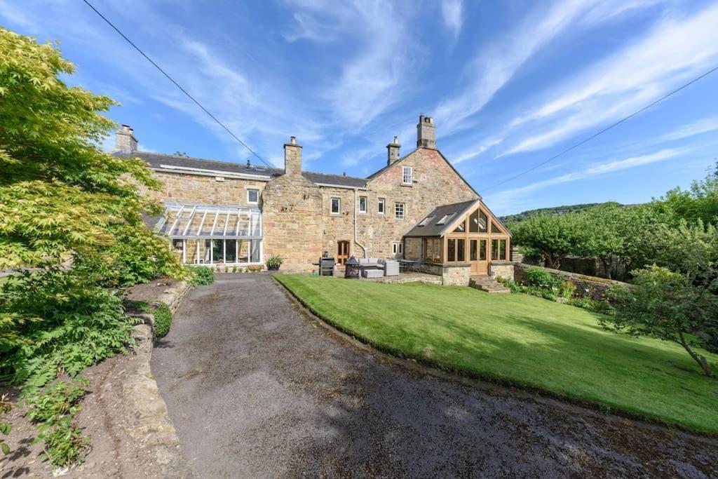 10 Bed Stunning House In Village, With Hot Tub Ovingham Exterior photo