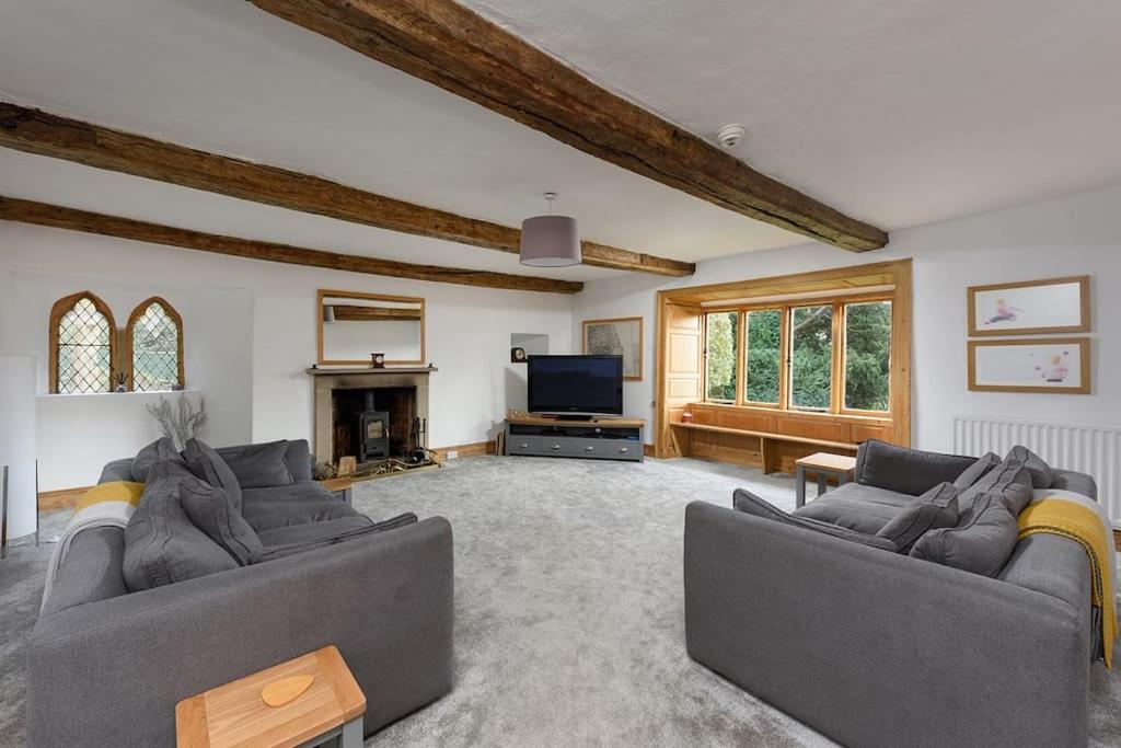 10 Bed Stunning House In Village, With Hot Tub Ovingham Exterior photo